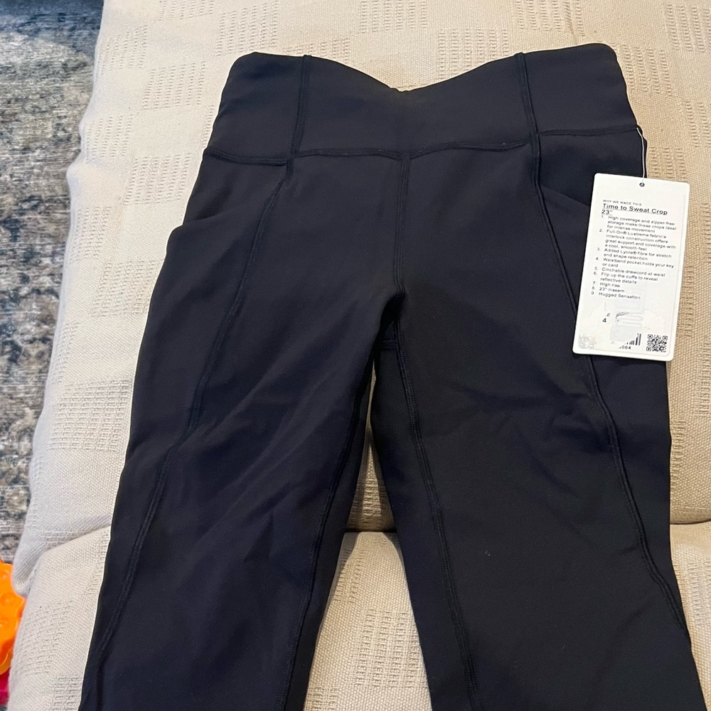 Lululemon 23” Crop
